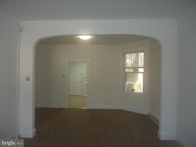 Foto del edificio - 408 Camden Ct