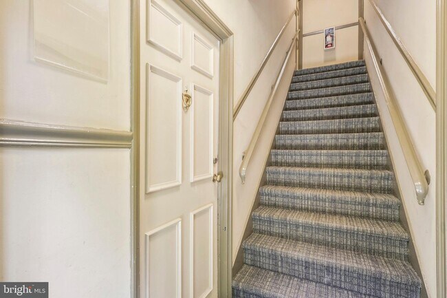 Building Photo - 4310 N Pershing Dr