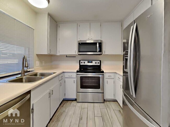 Foto del edificio - 4903 W Golden Ln