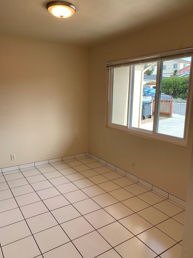 Foto del edificio - Great 3 Bedroom 1 and 1/2 Bath House in Se...