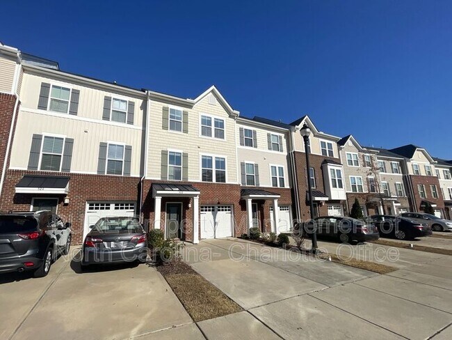 Building Photo - 522 Pemberwich Pl