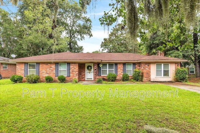 Building Photo - 606 Highland Dr
