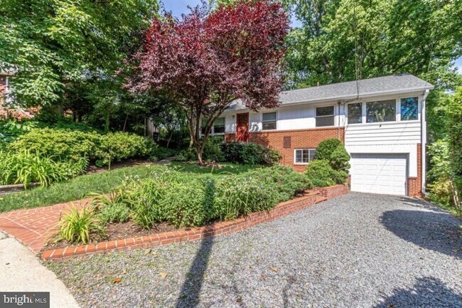 Foto del edificio - 5885 9th Rd N