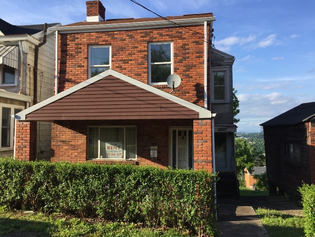 Photo - 2829 Sumner St (Pittsburgh, PA) House