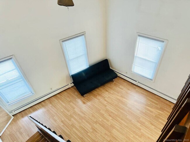 Foto del edificio - 892 State St