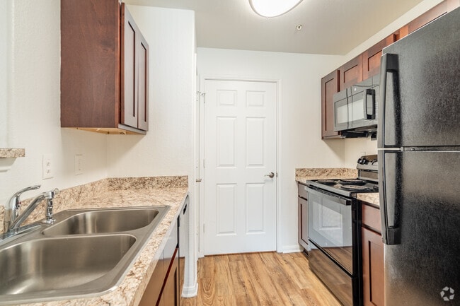 3BR, 2.5BA - 1,149SF - Park at Humble