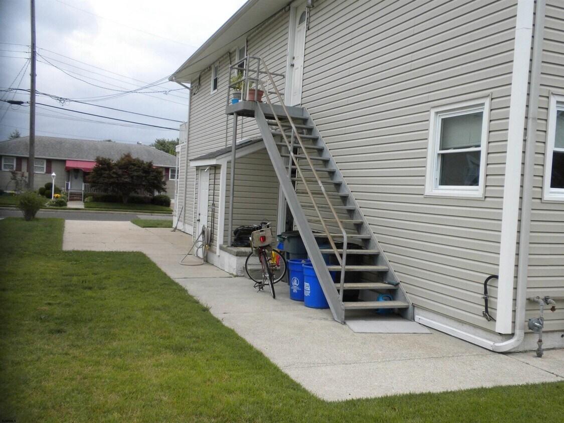 Foto del edificio - 215 N Swarthmore Ave