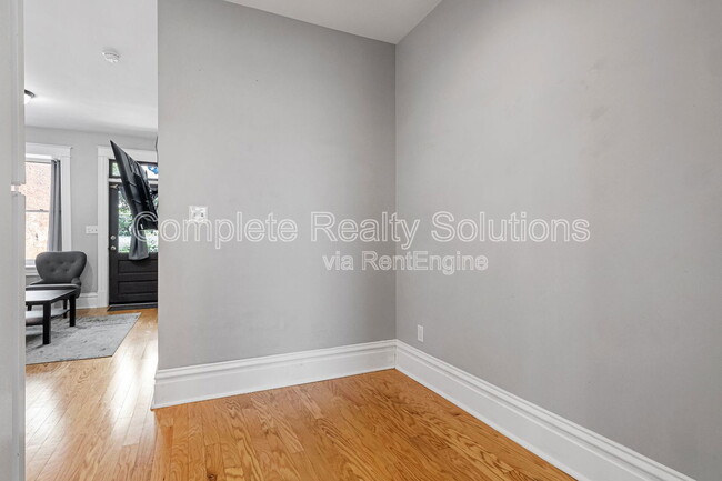 Foto del edificio - 3663 S Broadway