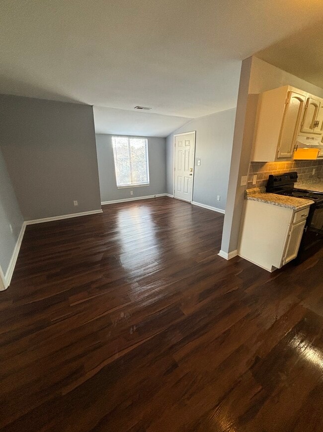 Foto del edificio - 517 W Market St