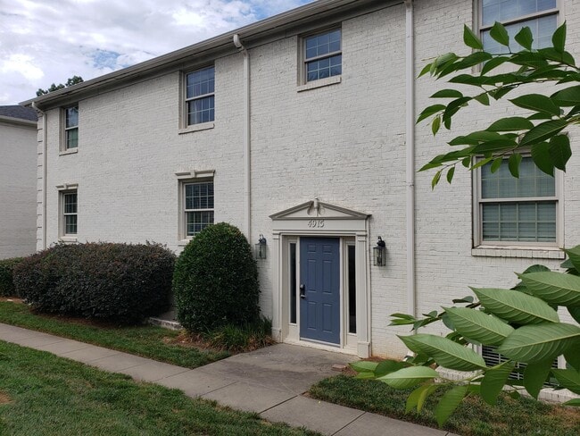Foto del edificio - 4915 Park Rd