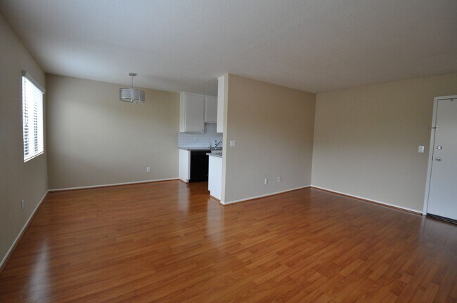 Foto del edificio - 14033 Bessemer St