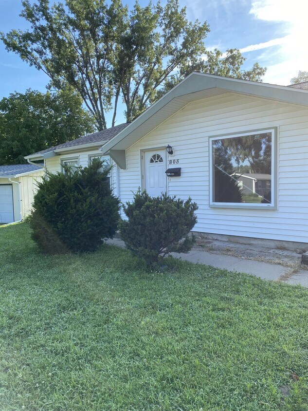 Foto principal - 805 S 7th St