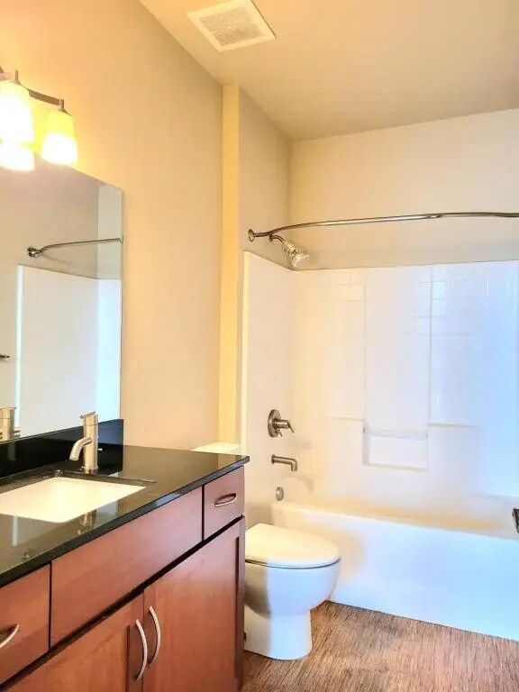 Foto del edificio - 851 W Front St