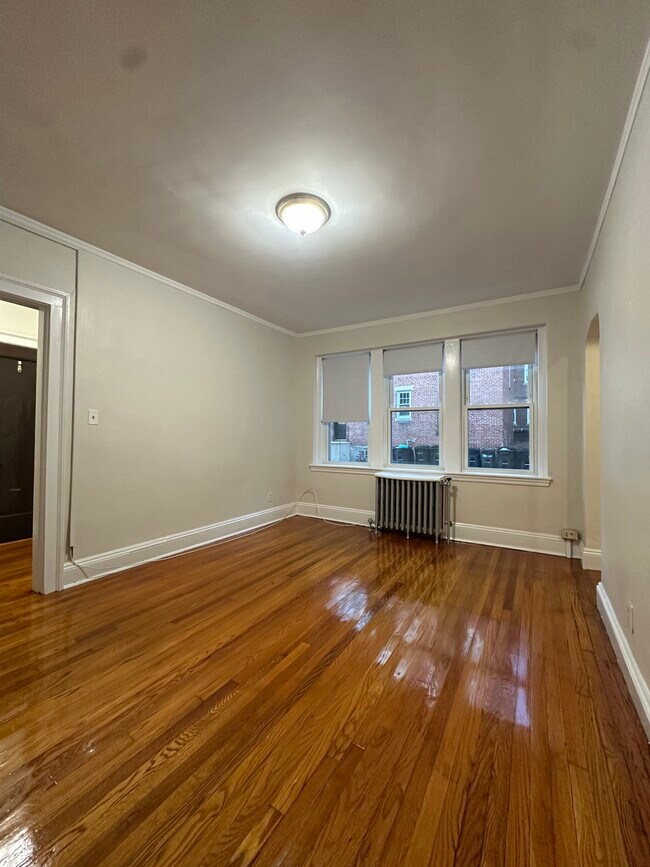 Foto del edificio - 75 Strathmore Rd