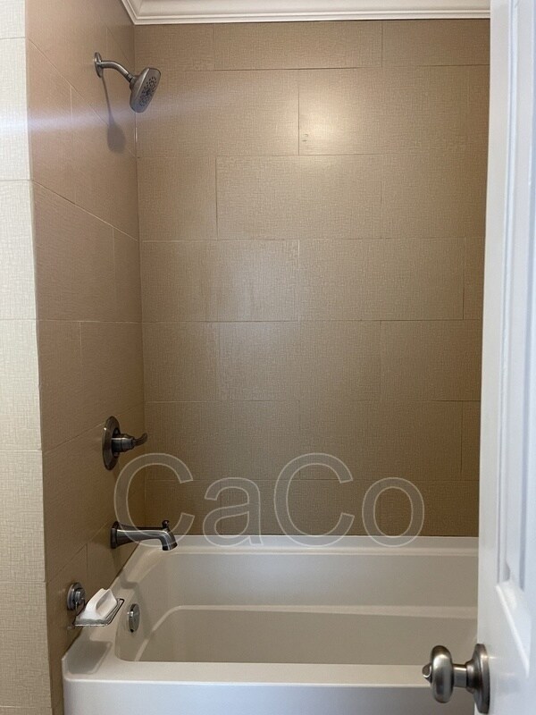 Building Photo - 5786 Stone Brook Dr