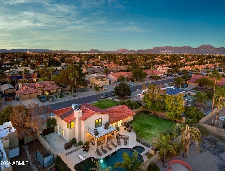 Foto principal - 5849 E Betty Elyse Ln