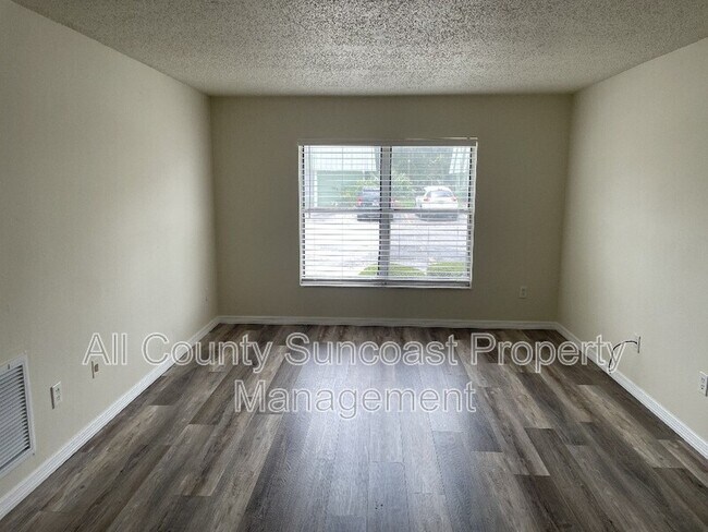 Foto del edificio - 7450 35th St N