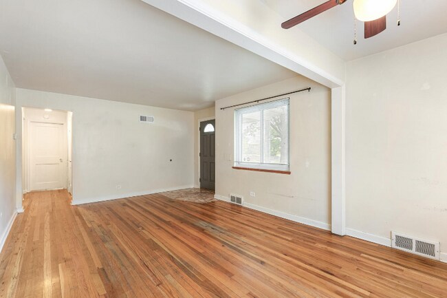 Foto del edificio - 1663 Poplar St