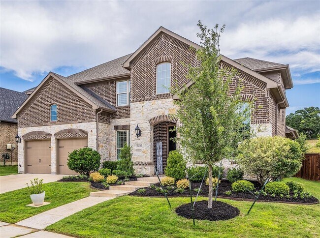 Building Photo - 6216 Savannah Oak Trail