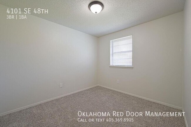 Building Photo - 4101 SE 48th-