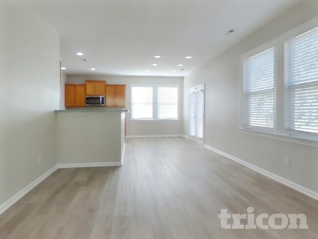 Foto del edificio - 5213 Inverness Ct