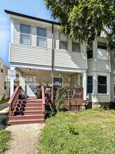 Building Photo - 1334 W 89th St
