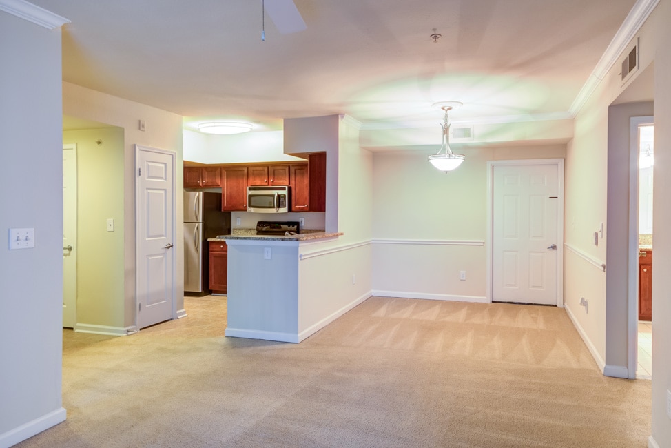 Primary Photo - 5909 Highdale Cir