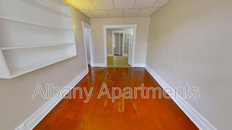 Foto principal - 566 Park Ave