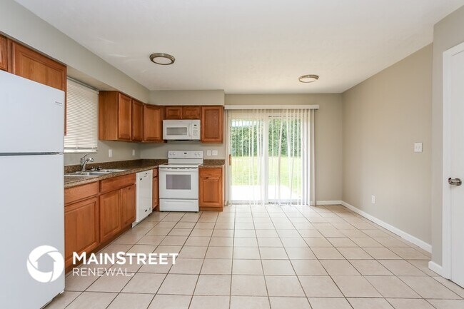 Foto del edificio - 1335 Birch Dr