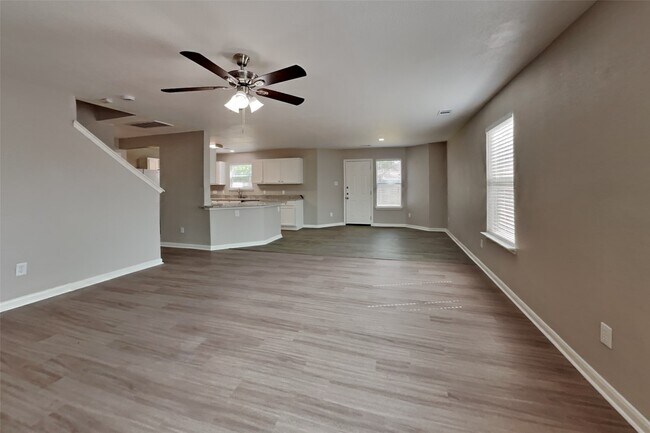 Building Photo - 6423 Lily Hollow Ct