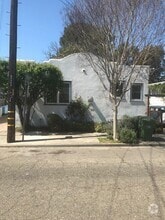 Building Photo - 1822 Chestnut St