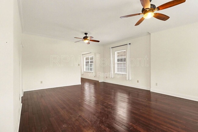 Photo - 160 Ormond St SE House