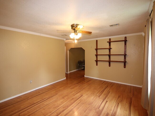 Foto del edificio - 1190 Alred St