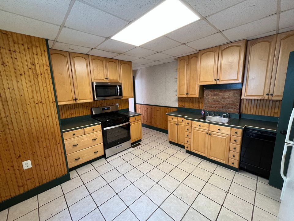 15 Ross St Unit 15, Kingston, PA 18704 Apartments in Kingston, PA