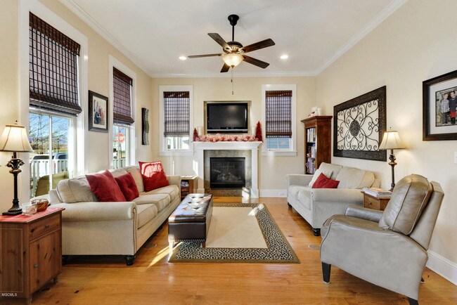 Foto del edificio - 13221 Westminster Blvd