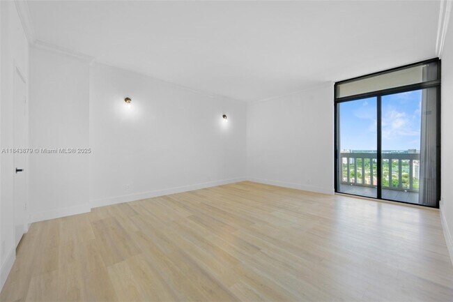 Building Photo - 19355 Turnberry Way