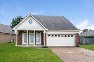 Building Photo - 8925 Lake Springs Cove