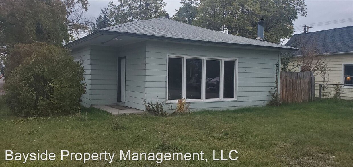 2 br, 1 bath House 113 7th Ave E House Rental in Polson, MT