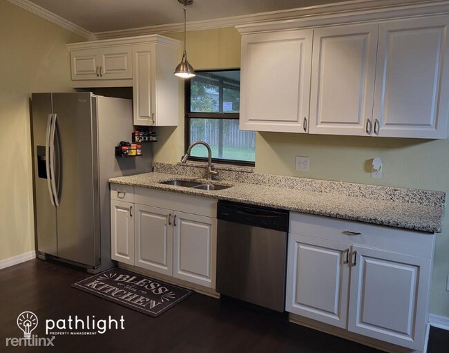 Foto del edificio - 3 br, 2 bath House - 4107 Yellowwood Drive...