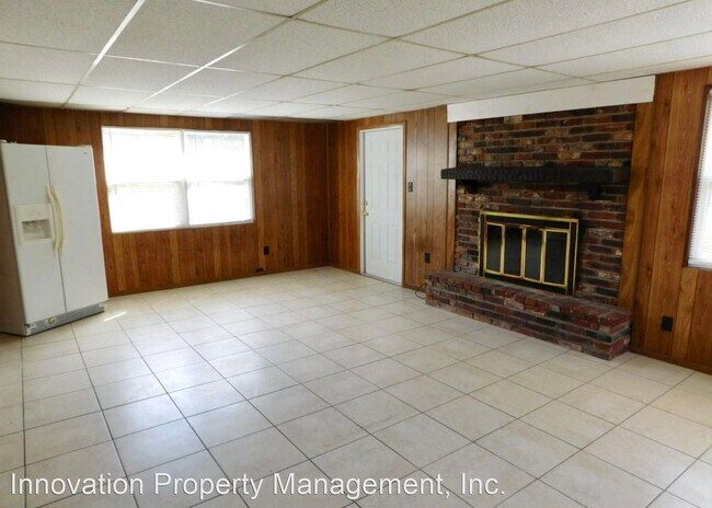 Foto del edificio - 3 br, 2 bath House - 556 Ironwood Dr