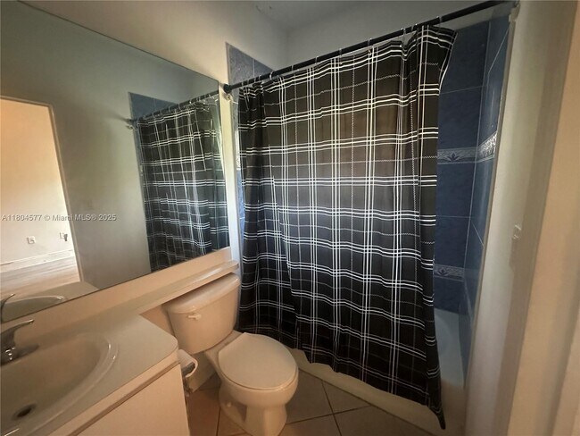 Foto del edificio - 2734 Bird Ave