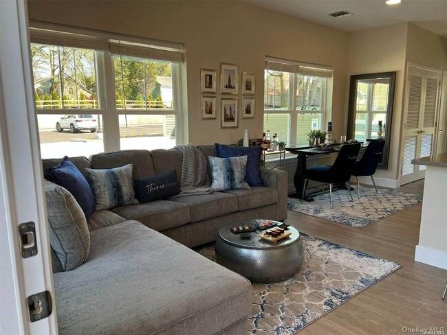 Building Photo - 1080 New York Ave