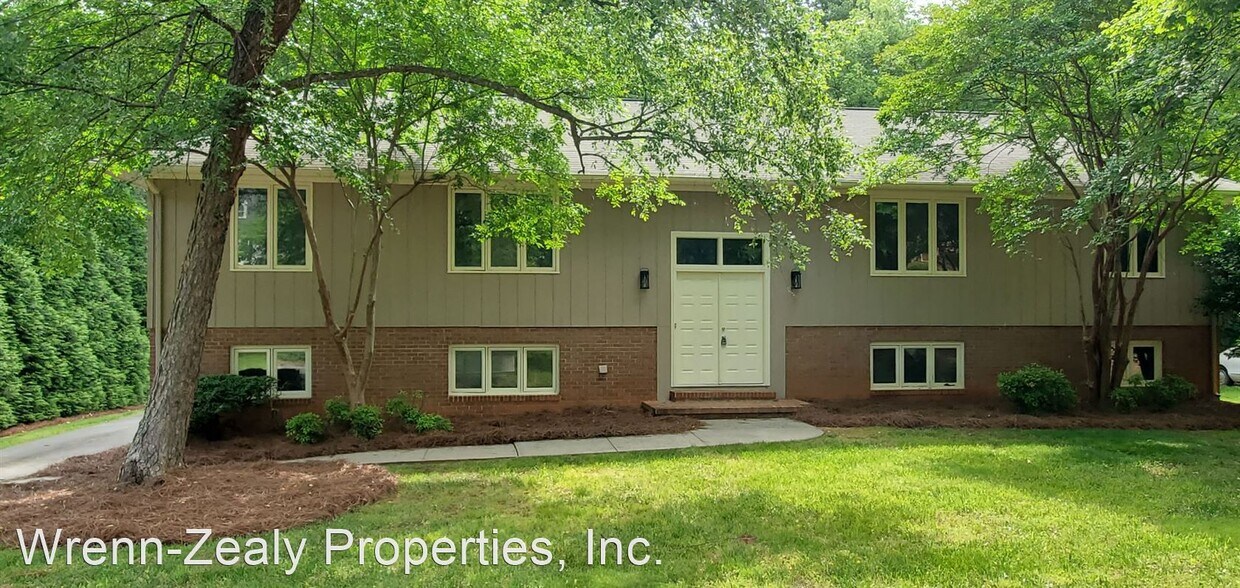 4 br, 3 bath House 1410 Bearhollow Rd House for Rent in Greensboro