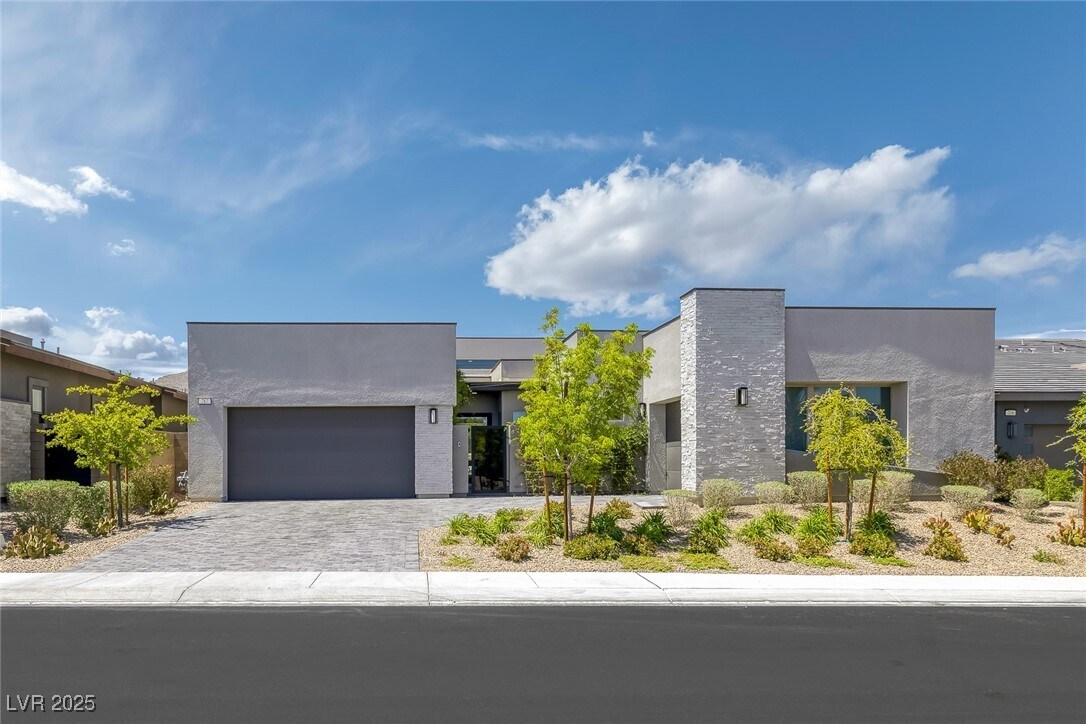 Foto principal - 787 Willits St