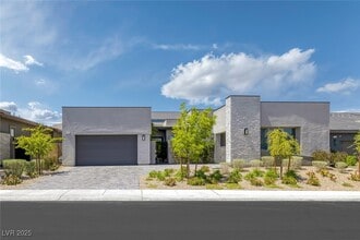 Building Photo - 787 Willits St