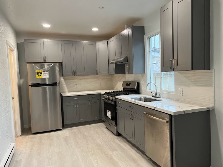Foto principal - 110 N Fremont St