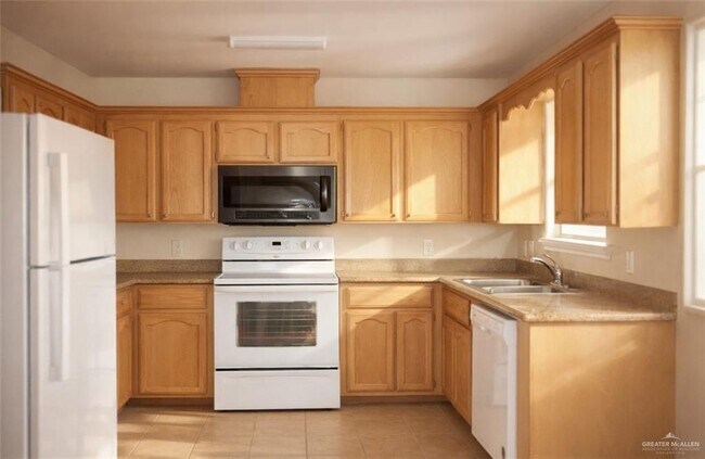 Foto del edificio - 7 West Dr