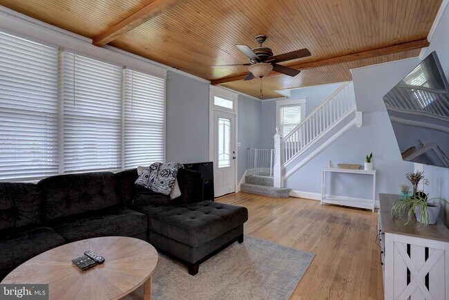 Foto del edificio - 2621 Hillcrest Ave