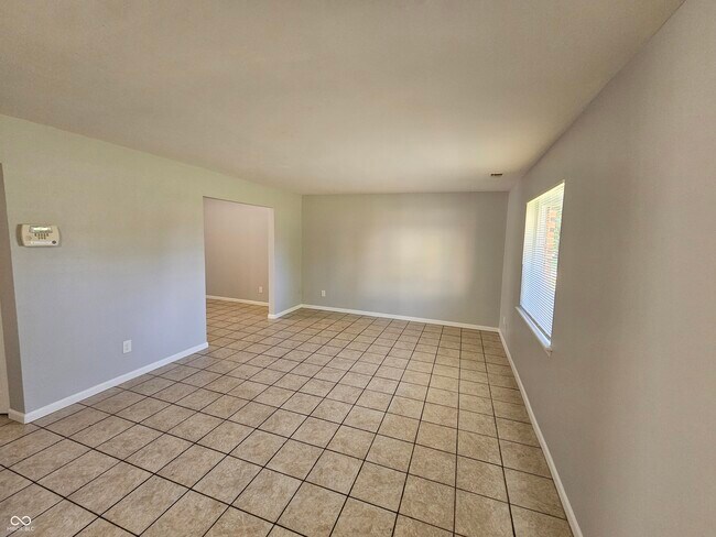 Building Photo - 6314 Commons Dr