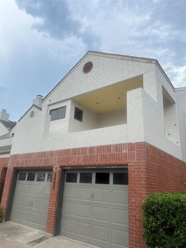 Foto del edificio - 2668 Bering Dr